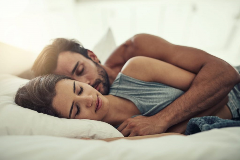 ¿Duermen mejor los hombres o las mujeres?